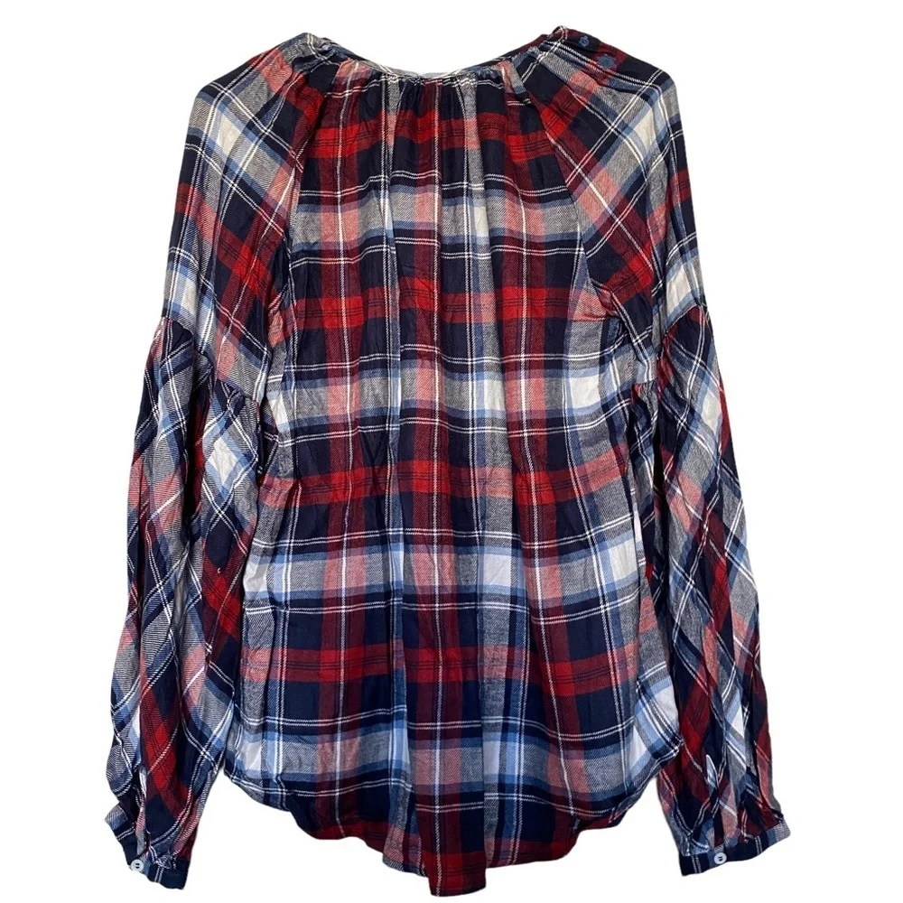𝅺Vince Camuto Embroidered Blue and Red Peasant Blouse Size Small NWT - Picture 5 of 10